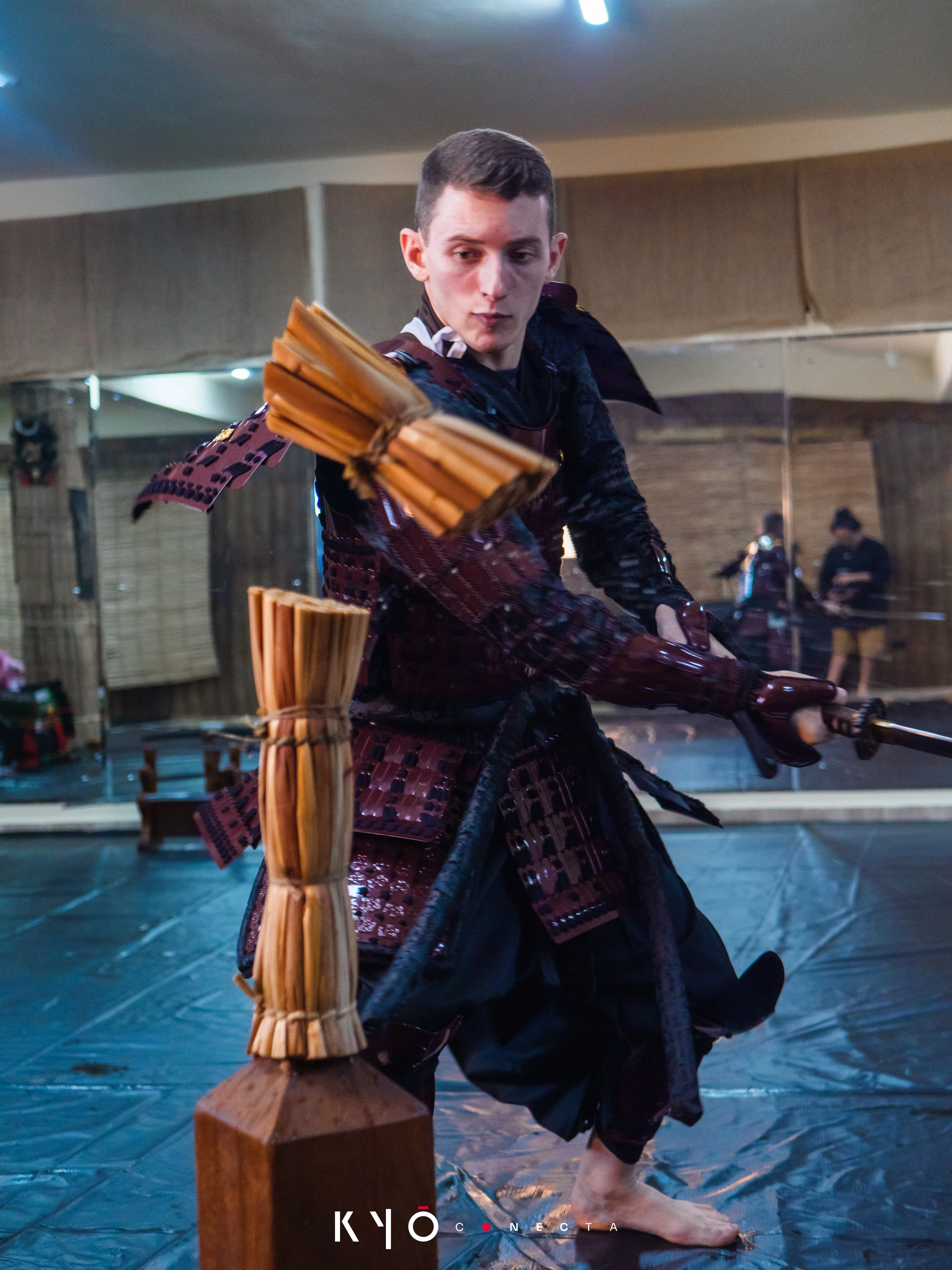 Monte Fuji com flores de cerejeira em primeiro plano